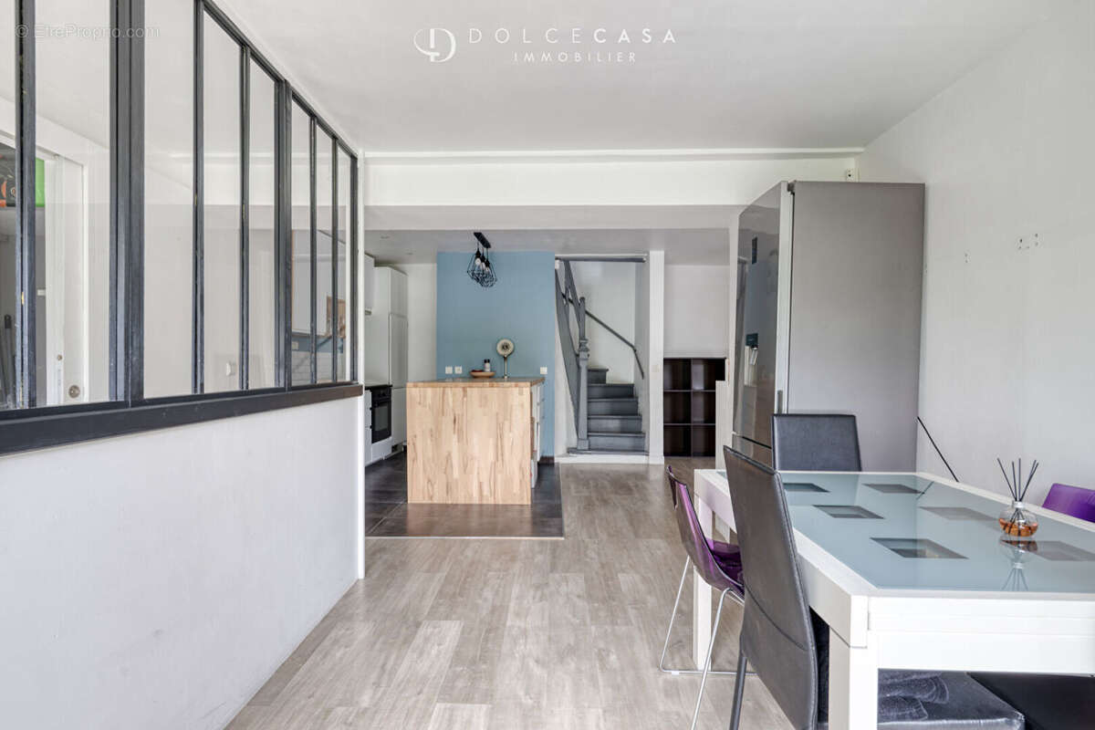 Maison à LE PERREUX-SUR-MARNE