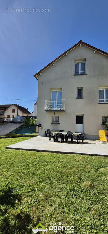 Maison à MONTLUCON