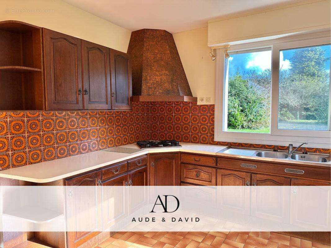 Maison 154 m² à Gouesnach  - photo 6