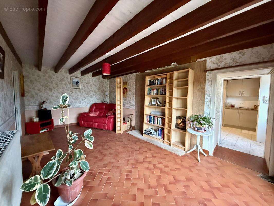 Maison à CAUNAY