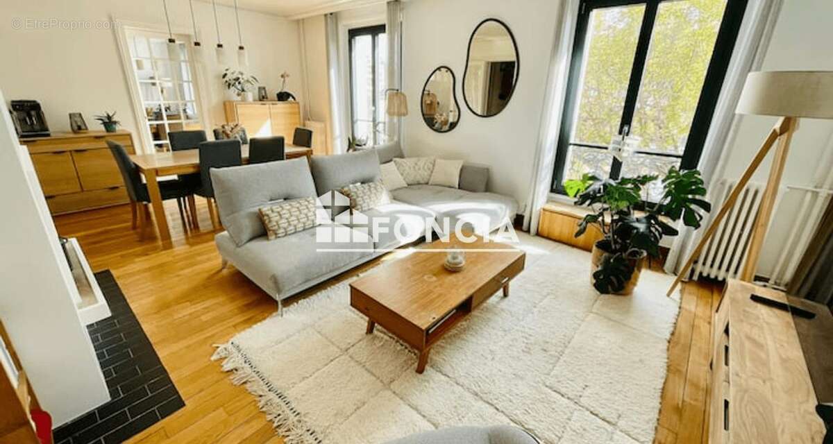Appartement à BOURG-LA-REINE
