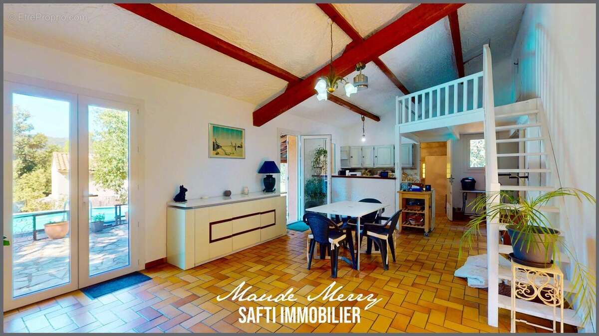Maison 125 m² à La Roquebrussanne  - photo 4
