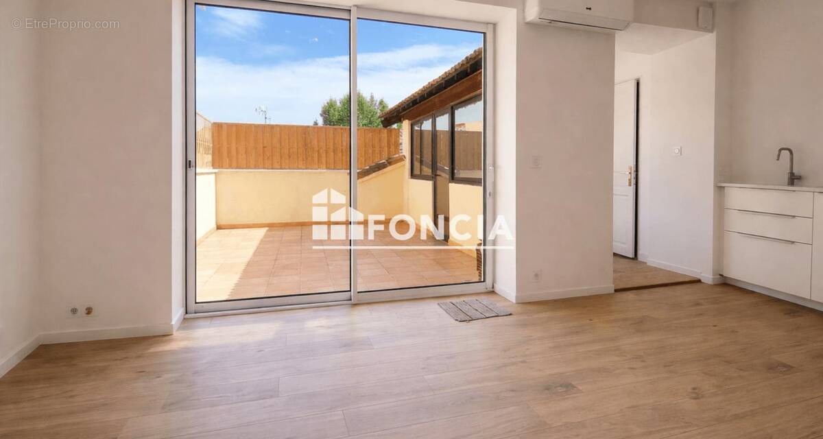 Appartement à HYERES