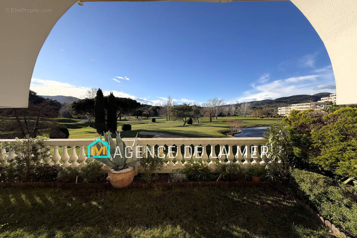 Appartement à MANDELIEU-LA-NAPOULE