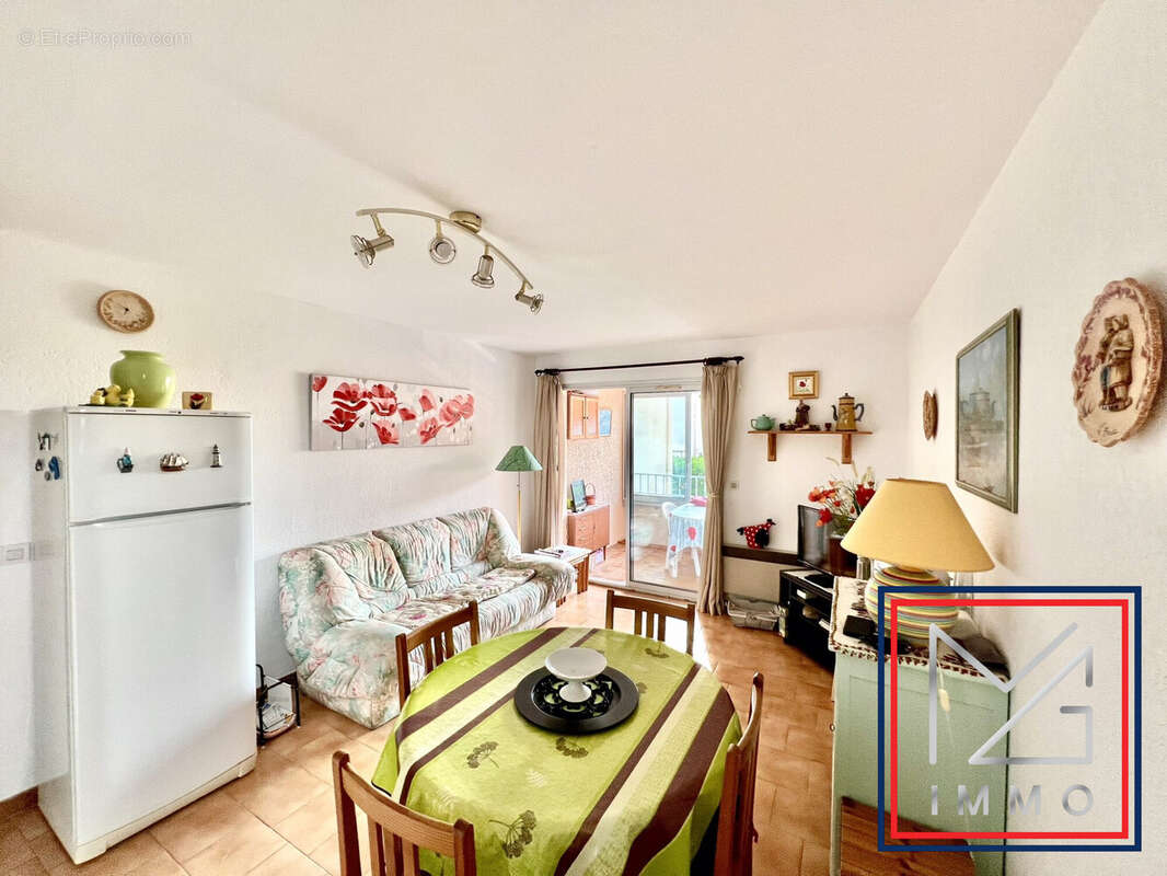 Appartement à SIX-FOURS-LES-PLAGES