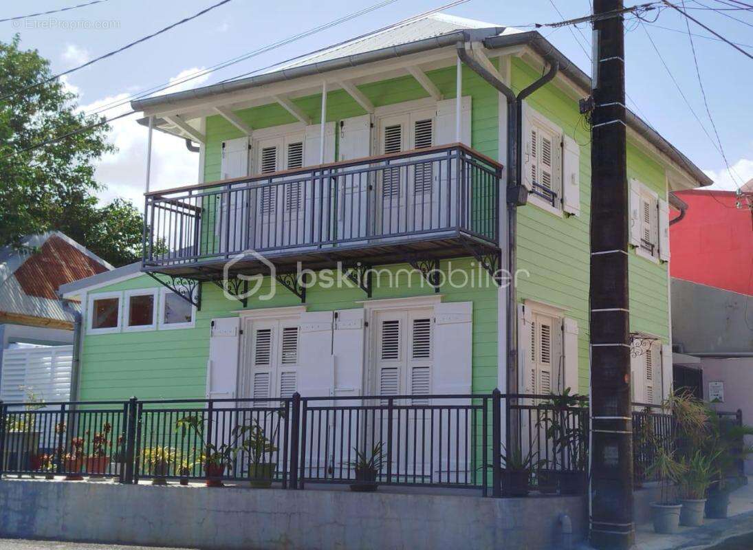 Maison à SAINTE-ROSE