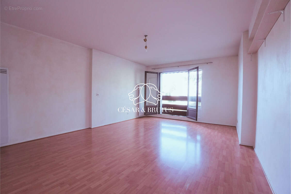 Appartement à LYON-9E