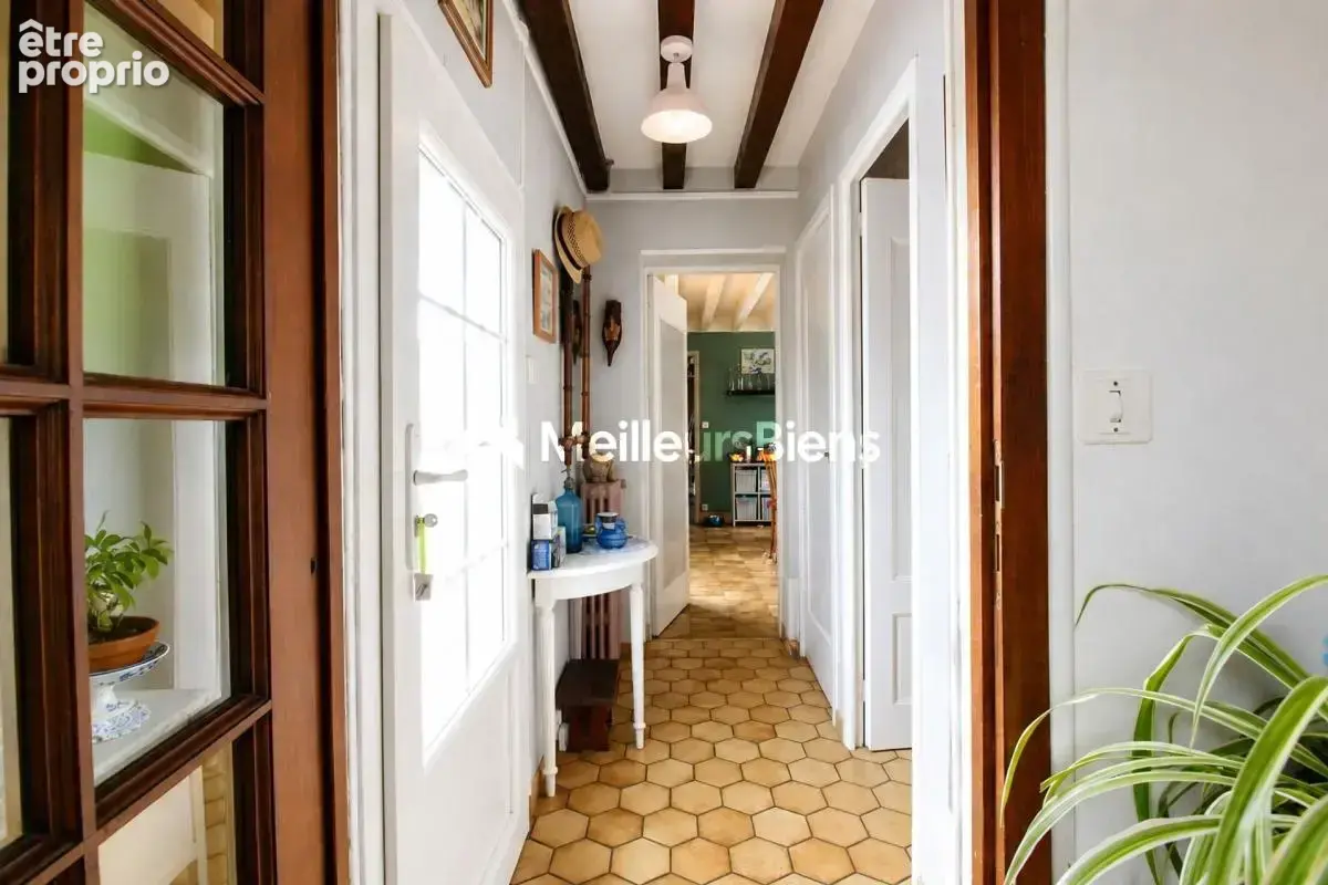 Maison normande 117 m² à Goupil-Othon avec terrain paysagé 1400 m² - photo 4