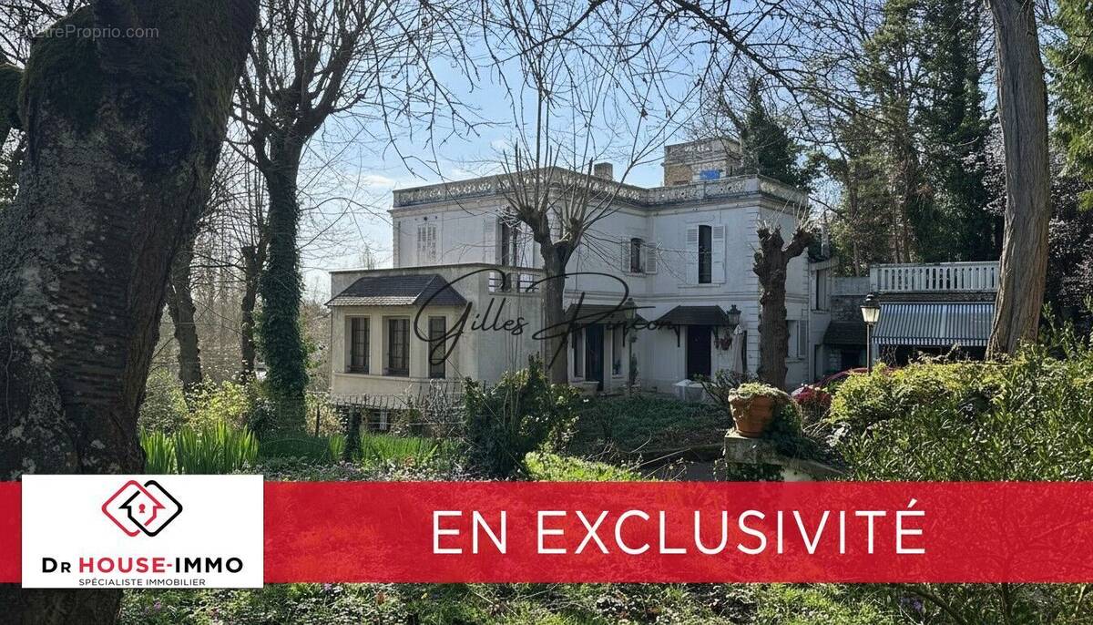 Maison à FOLLAINVILLE-DENNEMONT