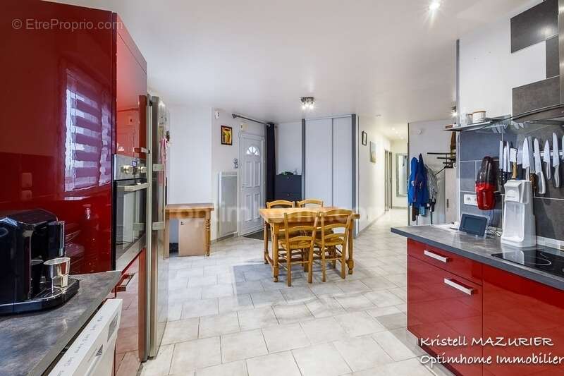 Maison à SAINT-LEONARD