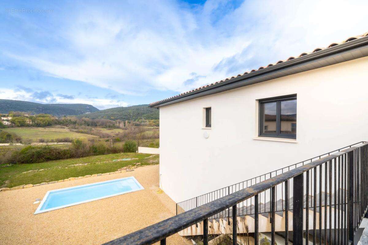 Maison à MOULES-ET-BAUCELS