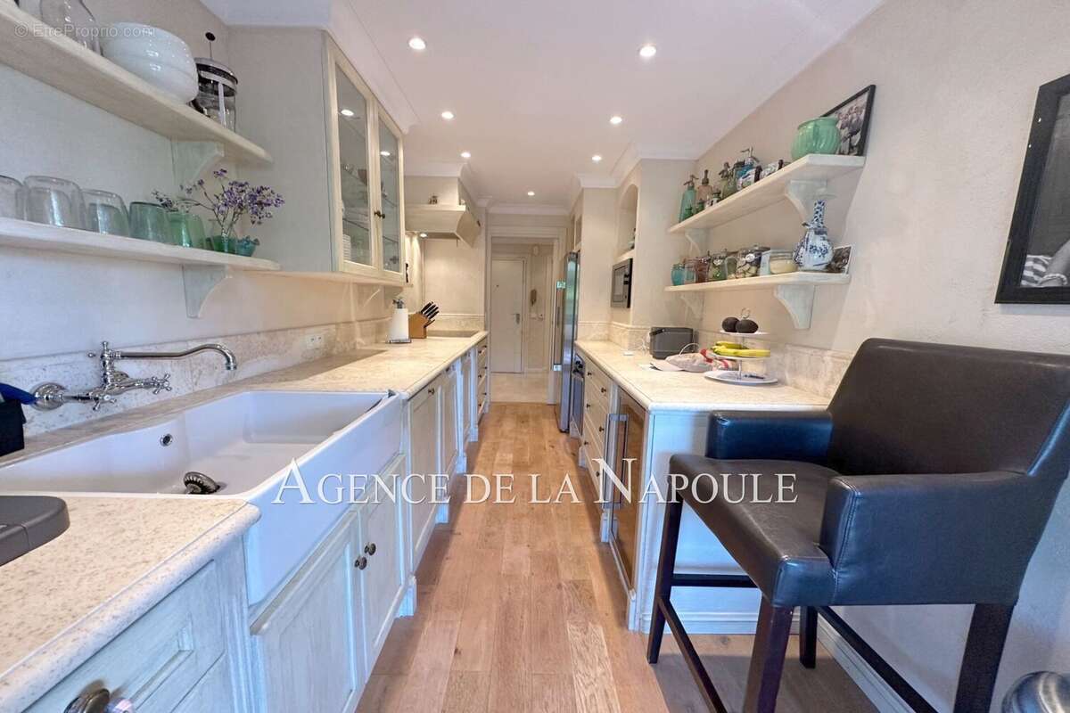Appartement à MANDELIEU-LA-NAPOULE