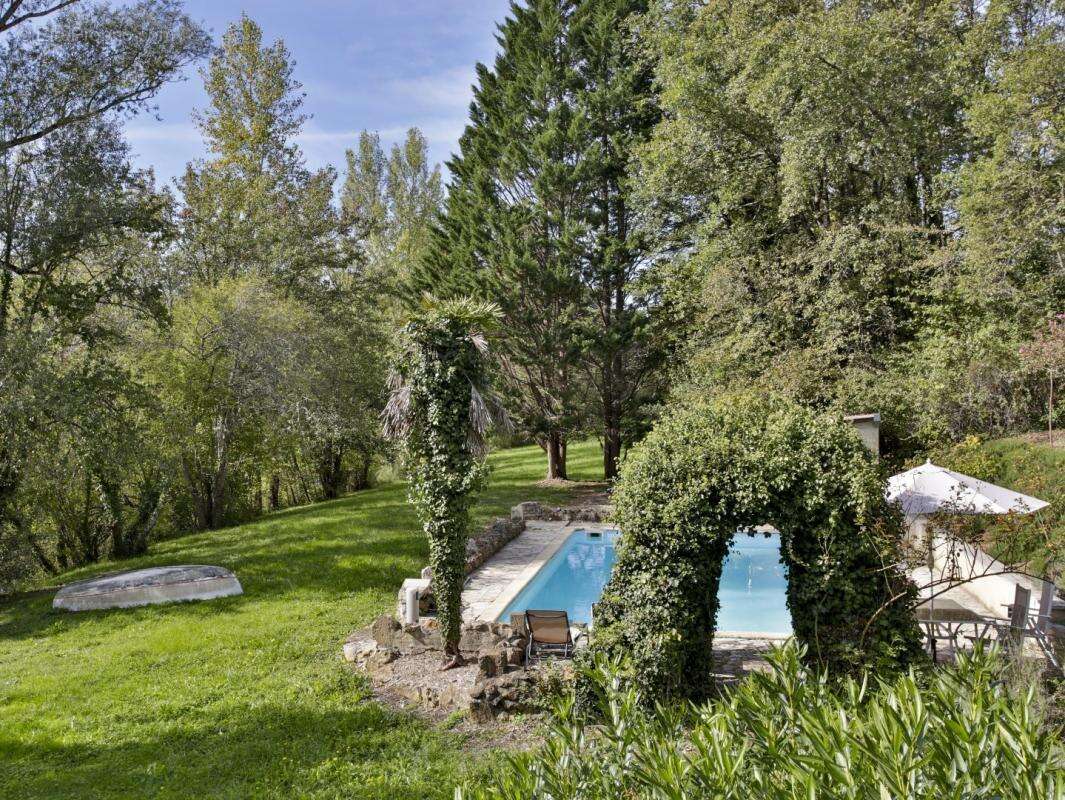 Maison à VIC-FEZENSAC