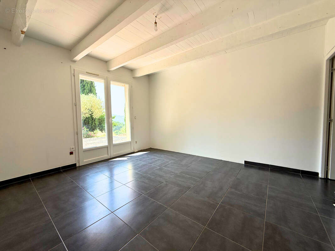 Maison à PIERREVERT