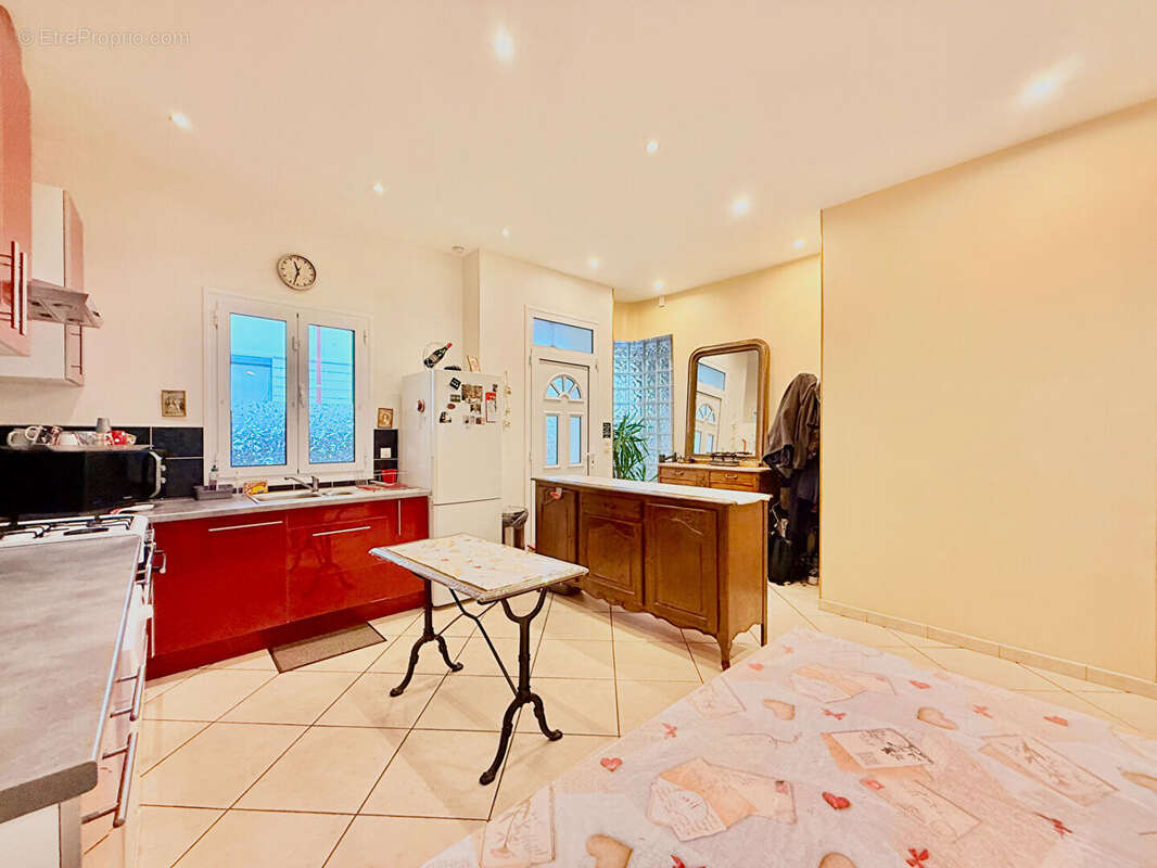 Maison à CHOISY-LE-ROI