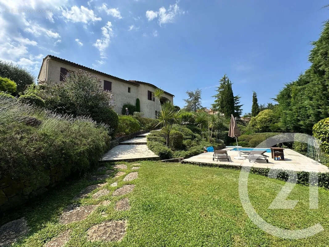 Maison 194 m² à Le Rouret  - photo 14