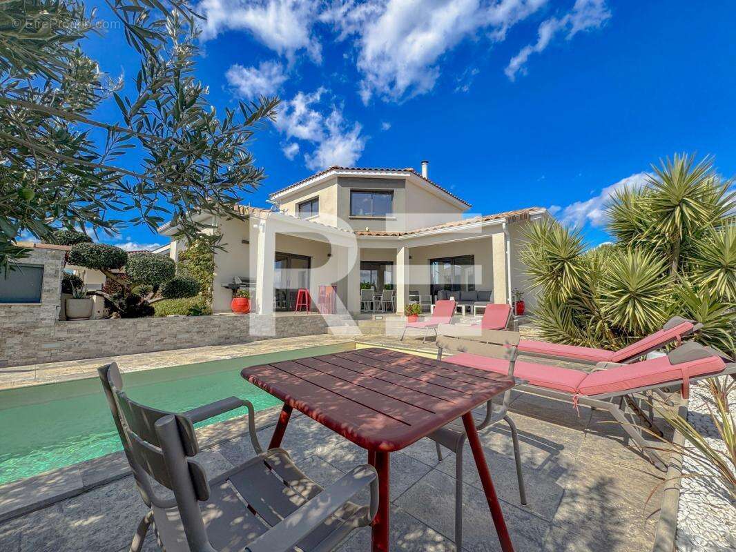 Maison à SAINT-GILLES