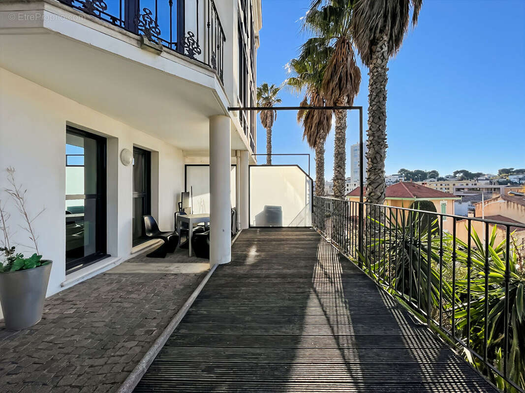 Appartement à CARRY-LE-ROUET