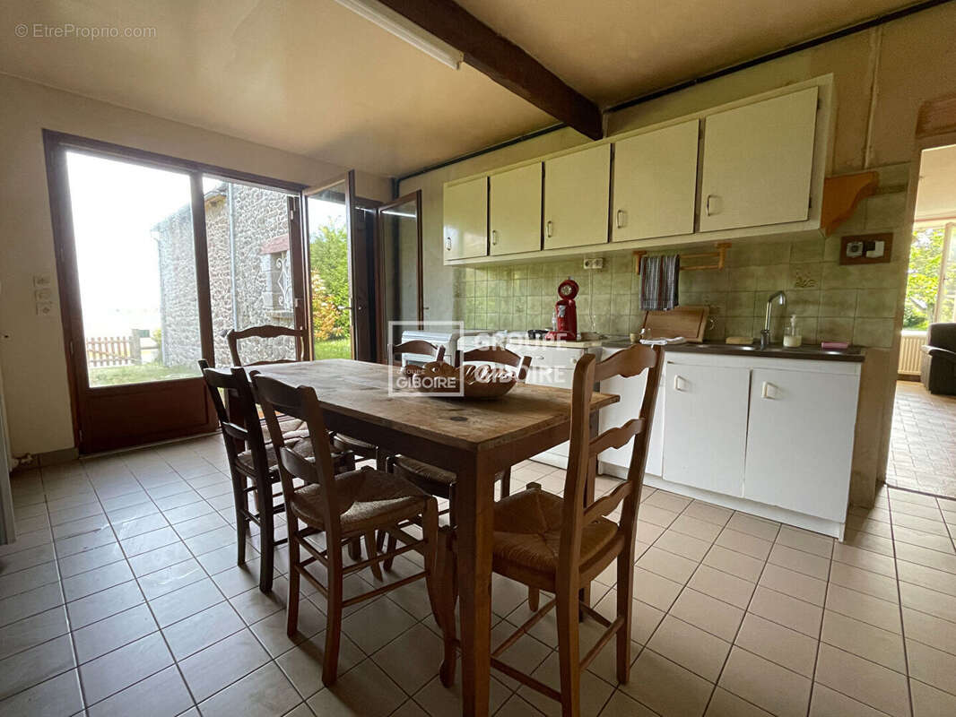 Maison à SAINT-PERE