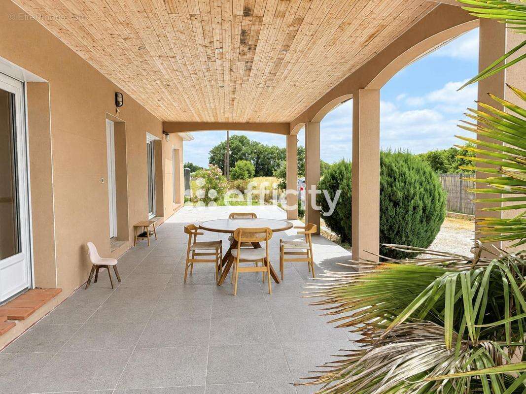 Maison 160 m² à Fabas  - photo 2