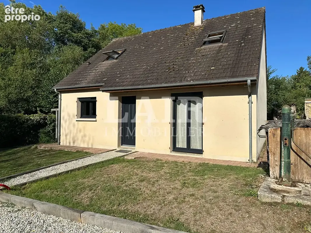 Photo Maison à Le Mele-Sur-Sarthe au prix de 179 670€