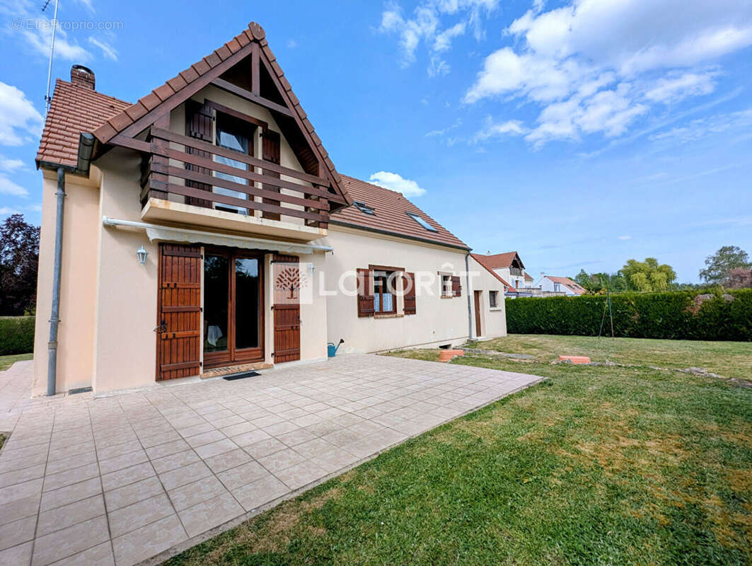 Maison Milly La Foret 6 pièce(s) 140 m2 - photo 3