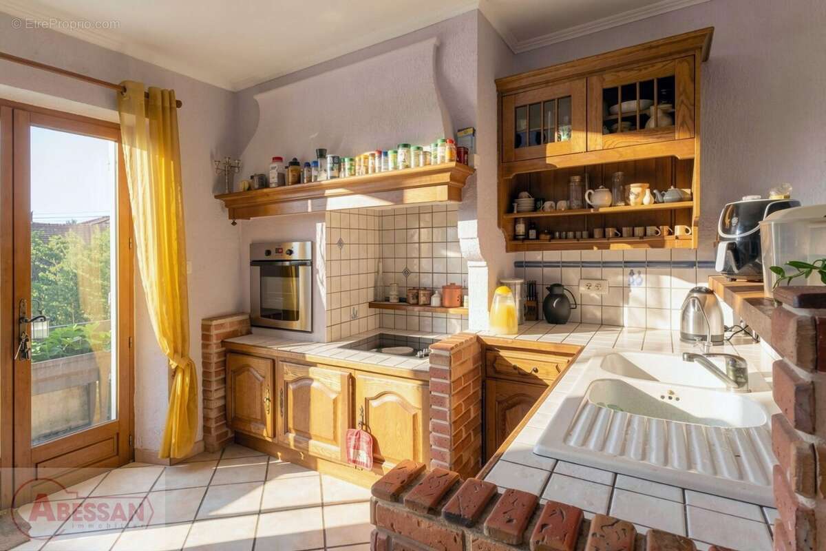 Maison à RIBAUTE-LES-TAVERNES