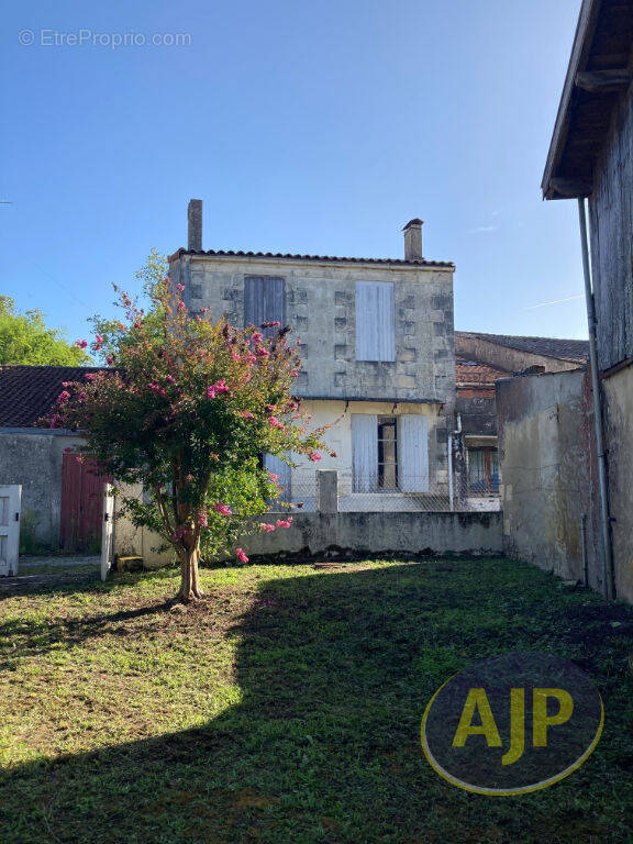 Maison à CISSAC-MEDOC