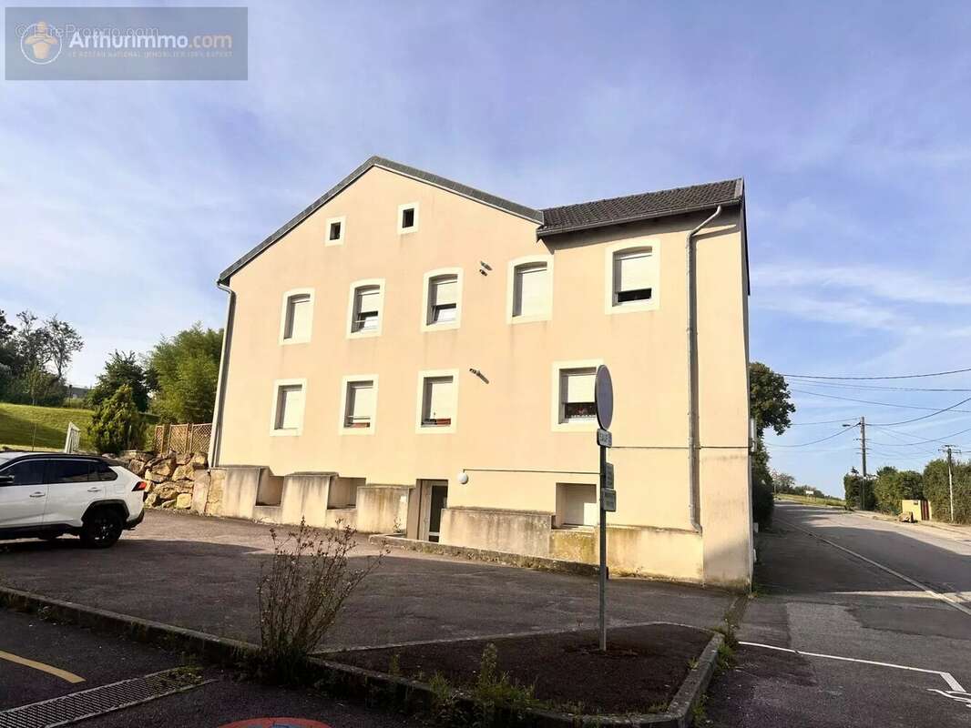 Appartement à VERNY