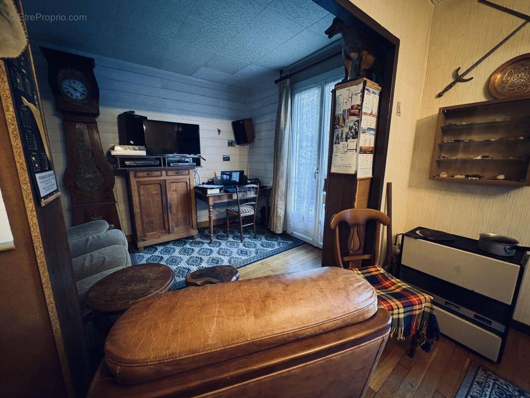 Maison à NANTIAT