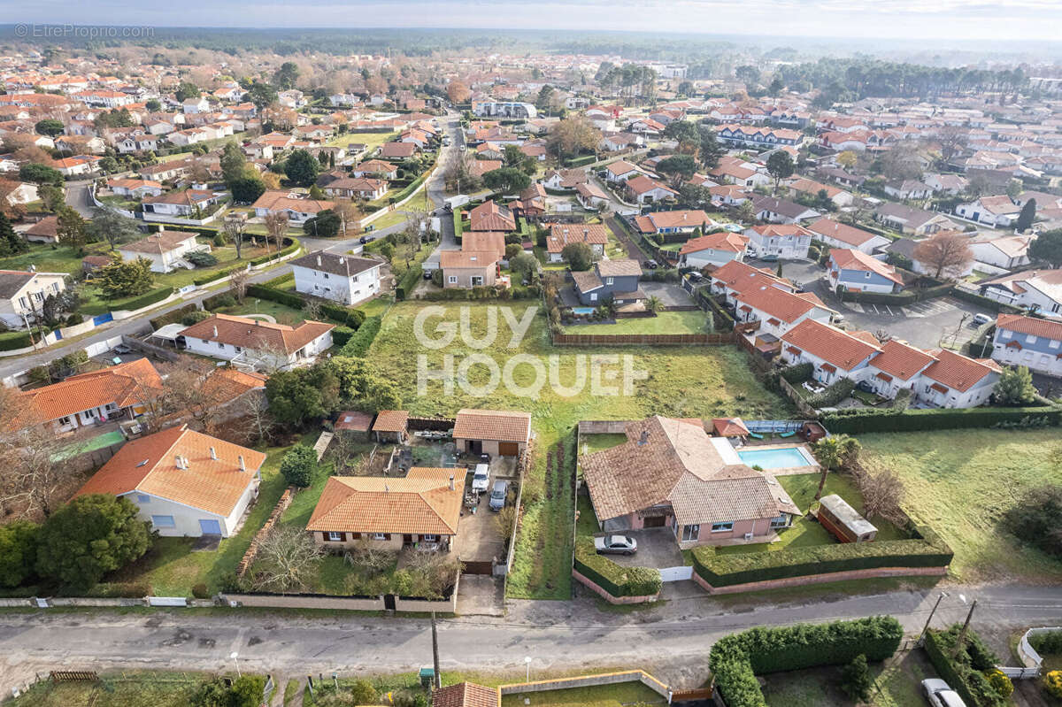 Terrain à BISCARROSSE