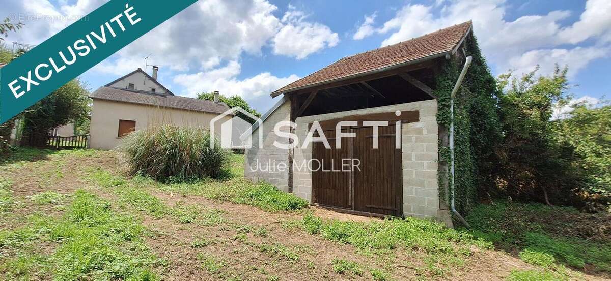 Maison 131 m² à Saint-Sulpice-Le-Dunois  - photo 4