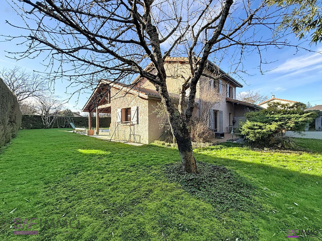 Maison à CHAPONOST