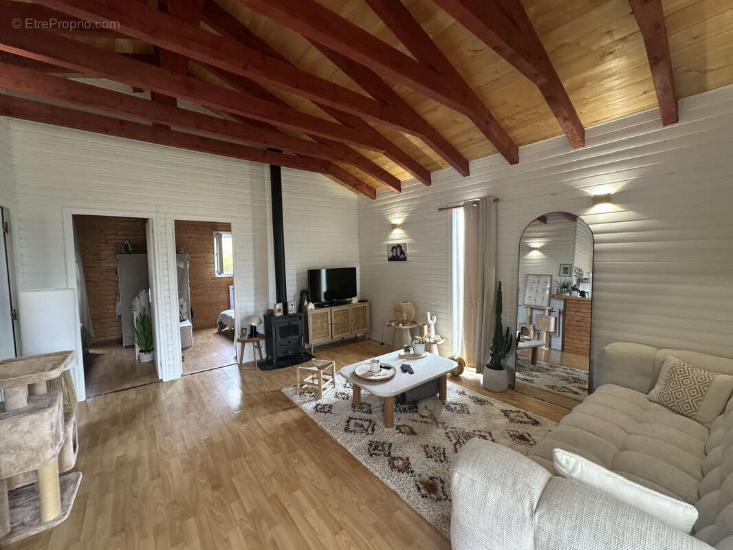 Propriété d’exception avec piscine et maison indépendante sur 2593 m2 de terrain arboré - photo 24