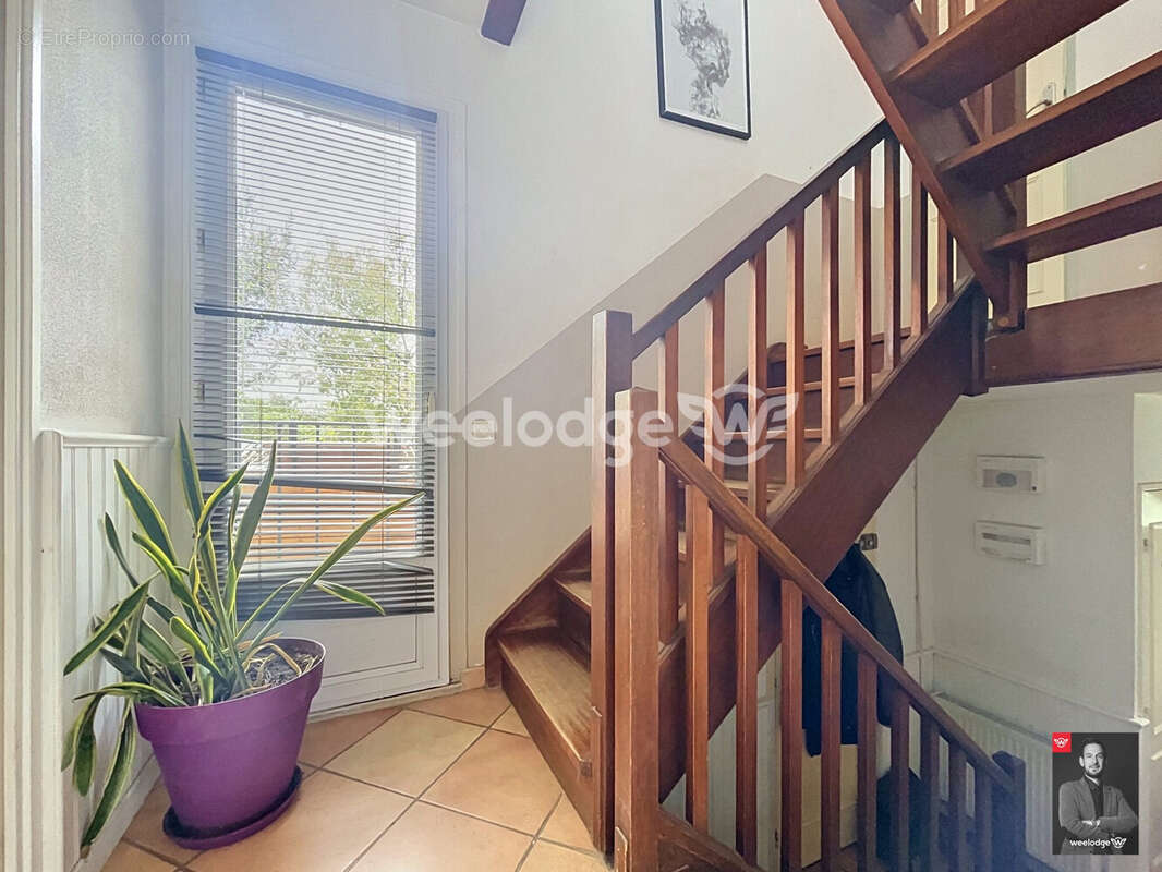 Maison 84 m² à Jouy-Le-Moutier  - photo 9