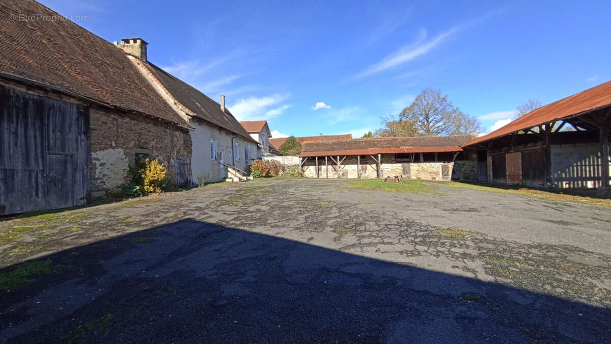 Maison à LA COQUILLE