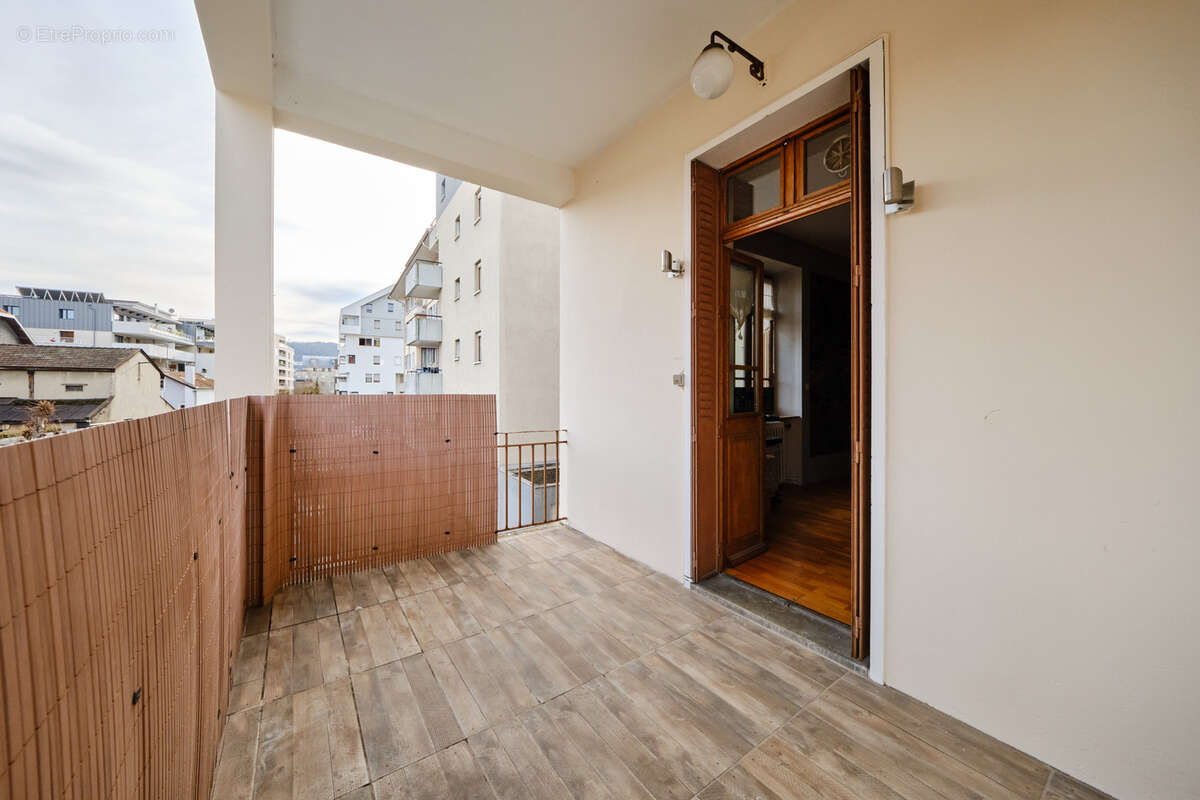 Appartement à QUINTAL