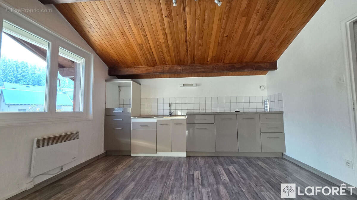 Appartement à GRANGES-NARBOZ