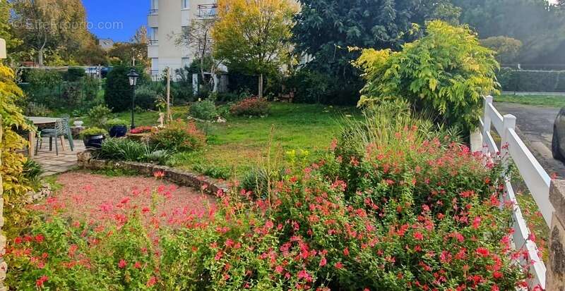 Maison à CHATELLERAULT