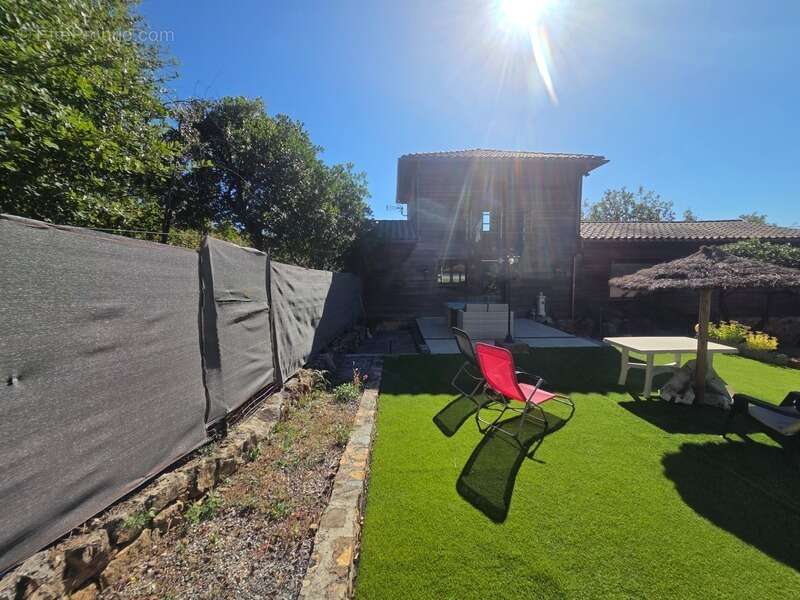 Maison à DURFORT-ET-SAINT-MARTIN-DE-SOSSENAC