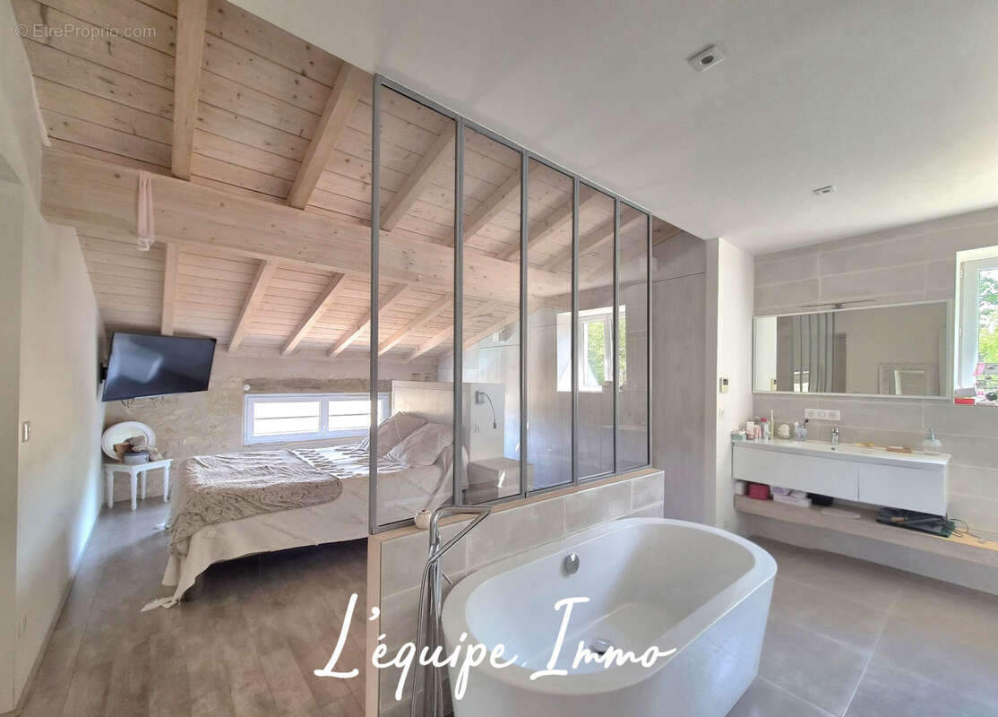 Maison de caractère entièrement rénovée - Piscine - Vue Pyrénées - - photo 9