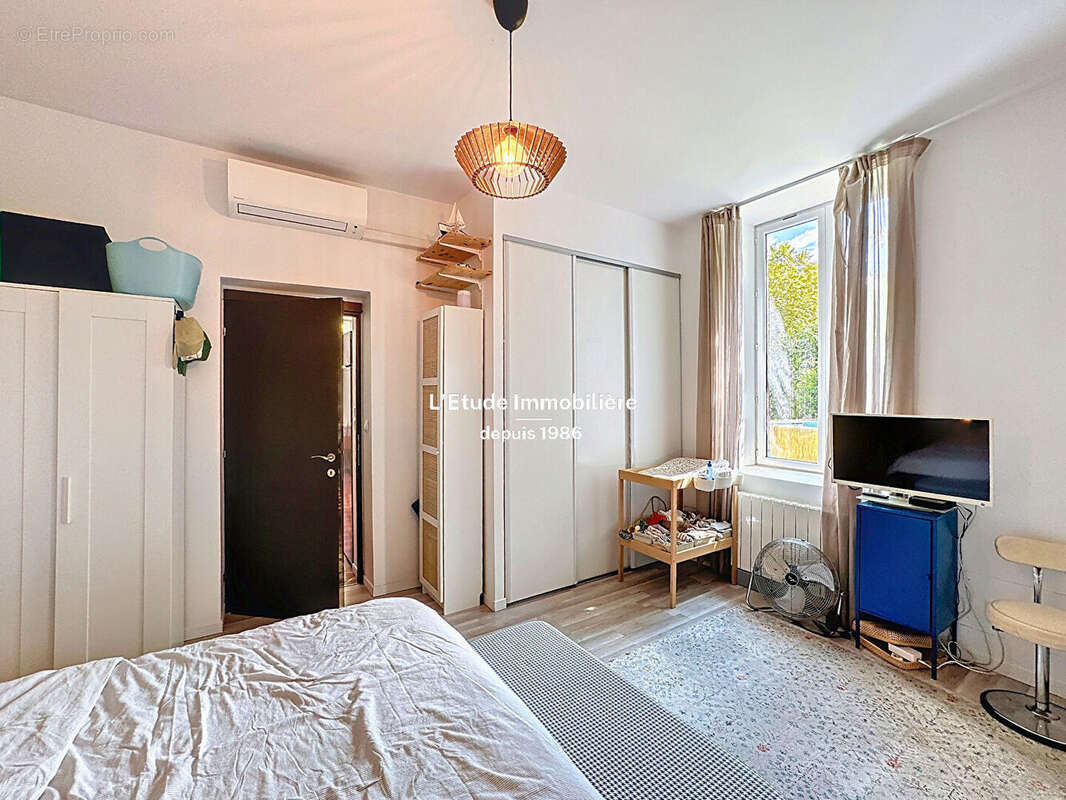 Appartement à NEUVILLE-SUR-SAONE