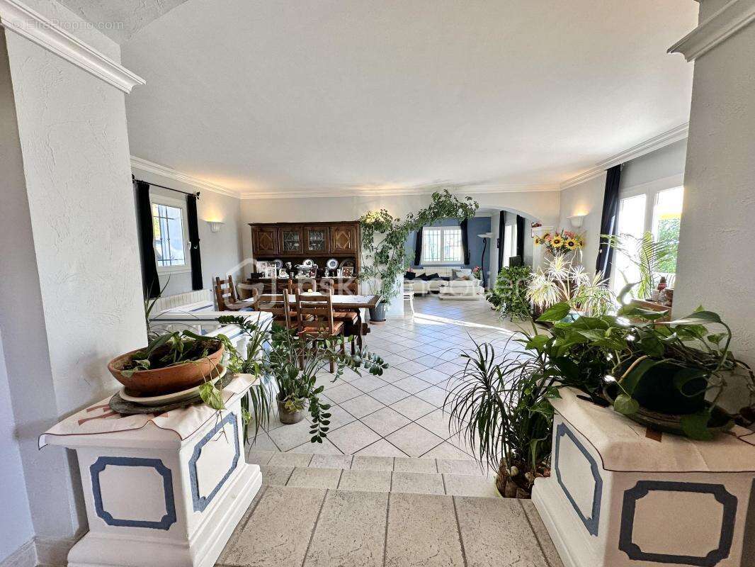 Maison à CAGNES-SUR-MER