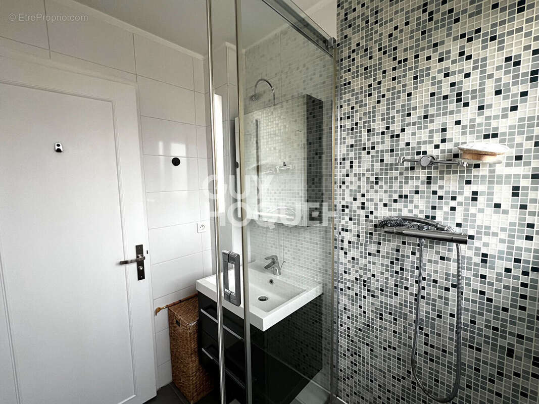 Appartement à SAINT-MAUR-DES-FOSSES