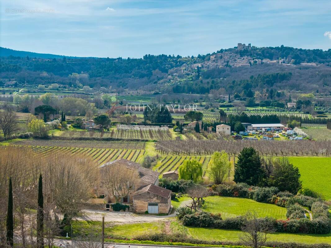 Maison à BONNIEUX