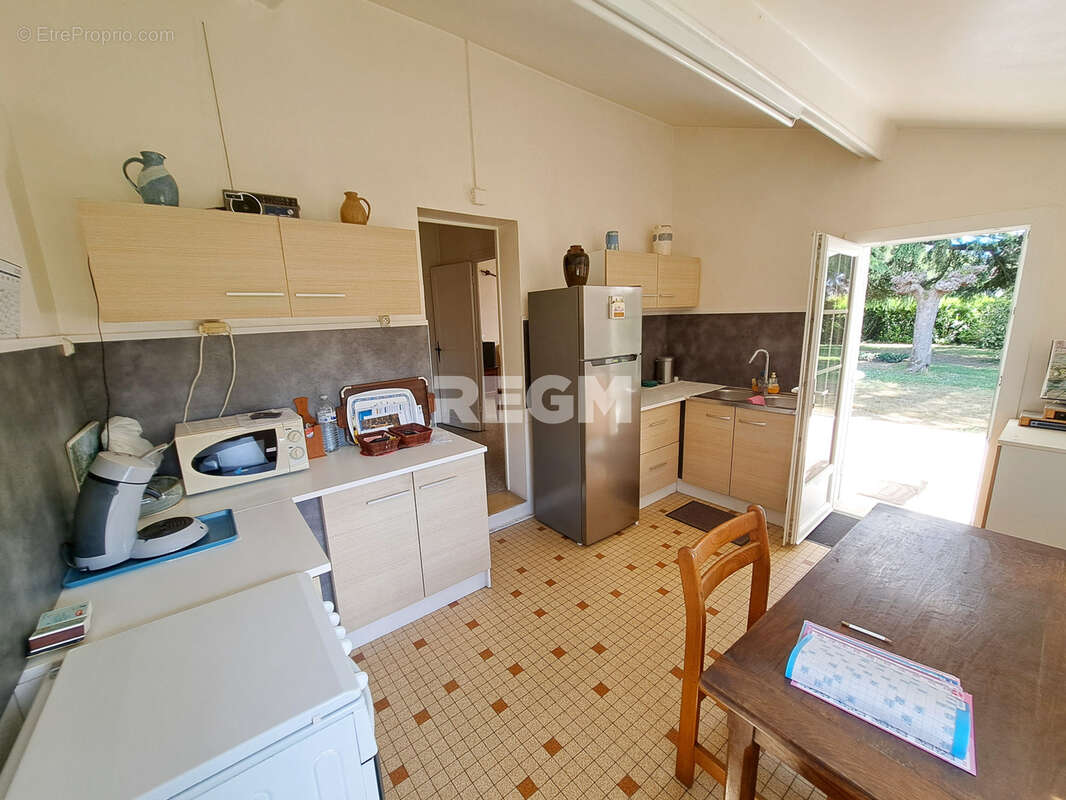 Maison à SAINT-PIERRE-D'EYRAUD
