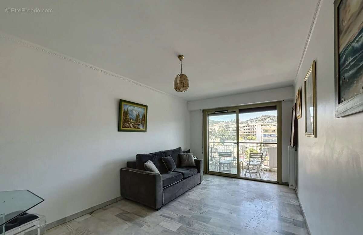 Appartement à LE CANNET