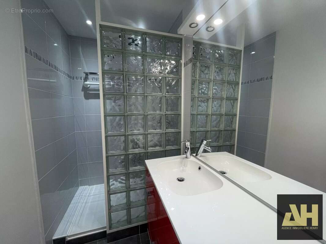 Brest saint-martin - appartement t3 de 67 m² - excellent etat - terrasse - ascenseur - photo 8