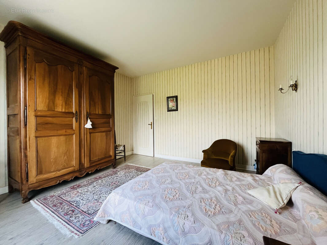 Maison à SAUZE-VAUSSAIS