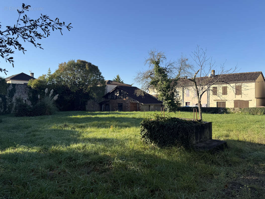 Maison à GONDRIN